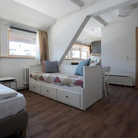 Konaci Brvenik * קופאוניק