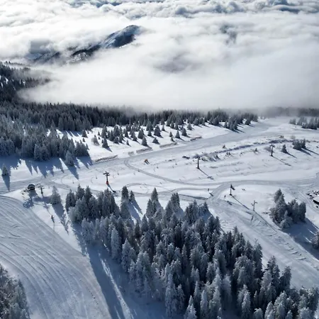 Konaci Brvenik דירה